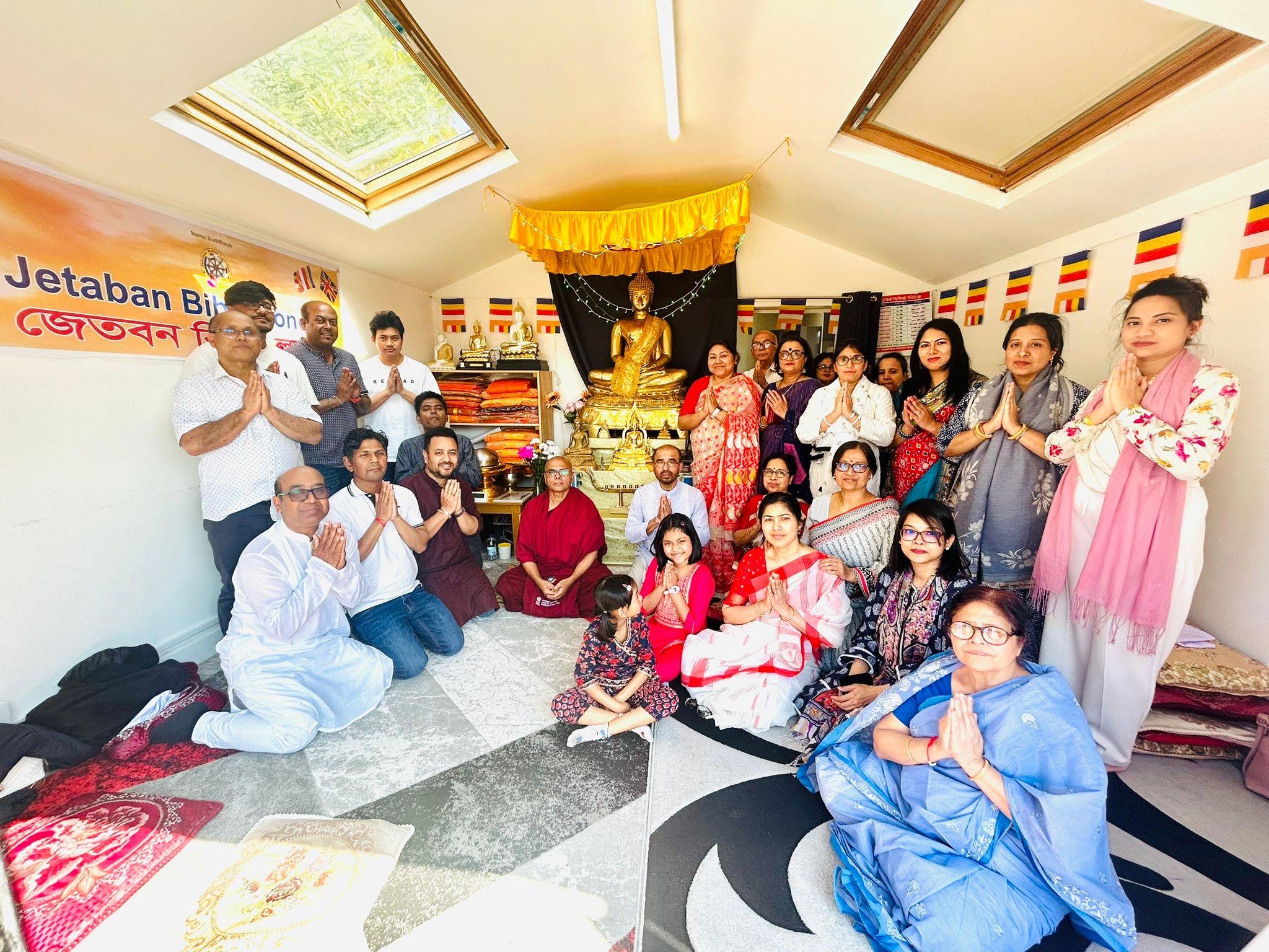 বৌদ্ধ পূর্ণিমায় লন্ডনে বর্ণিল আয়োজন